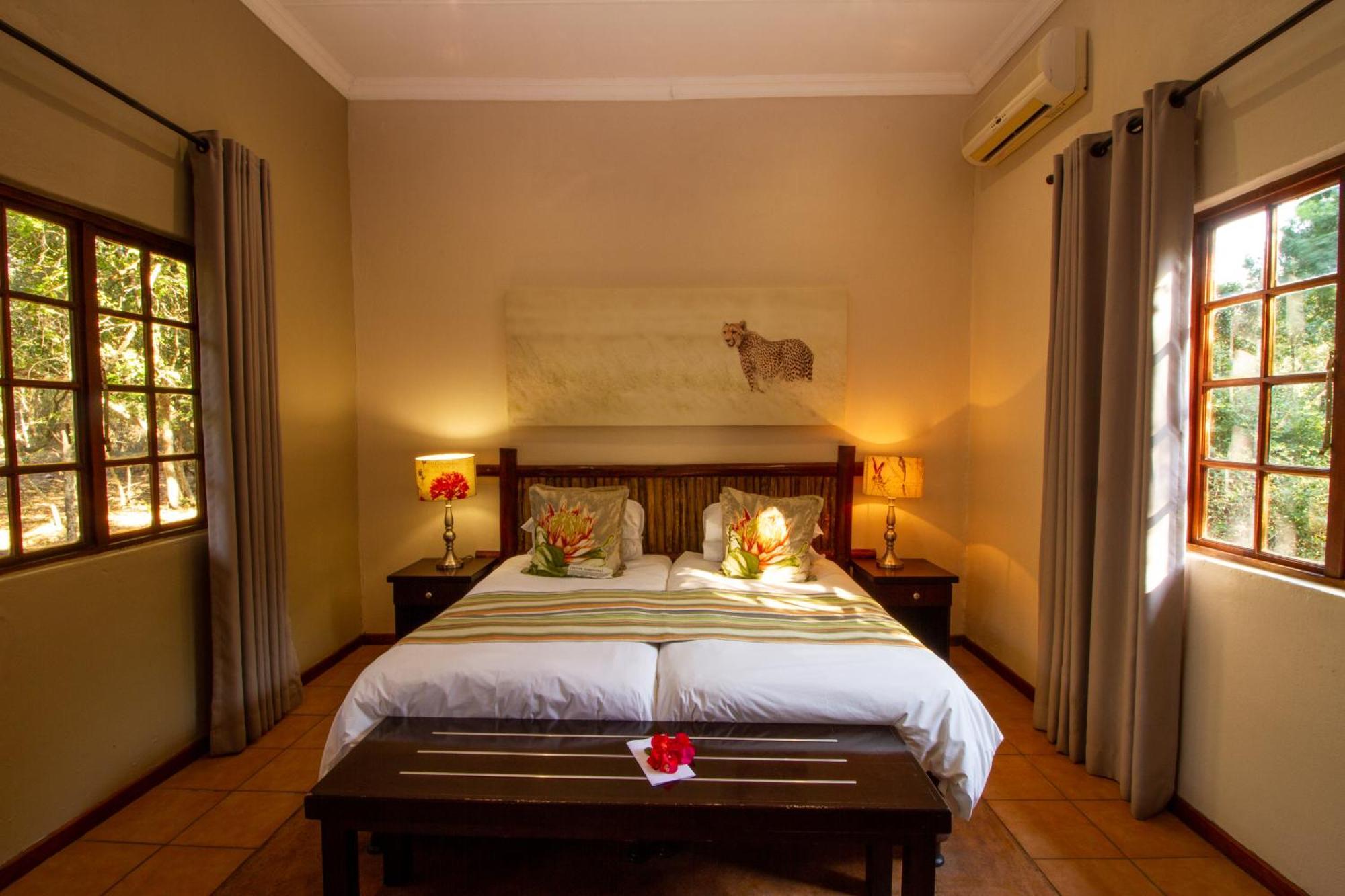 Emdoneni Lodge With Zululand Cat Conservation Project Hluhluwe Kültér fotó
