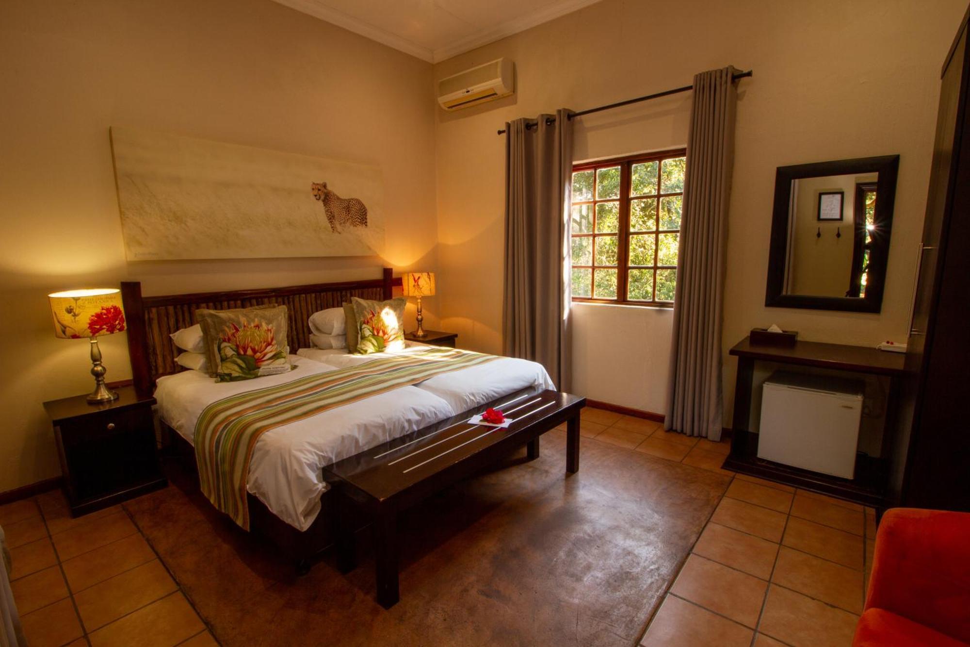 Emdoneni Lodge With Zululand Cat Conservation Project Hluhluwe Kültér fotó